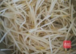 凉拌豆芽的做法图解2