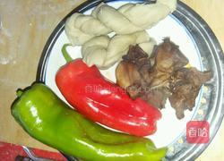 木耳炒面筋的做法图解1