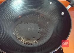 鸡蛋炒茼蒿的做法图解2