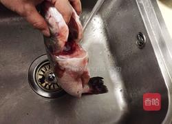 清蒸鲈鱼的做法图解1
