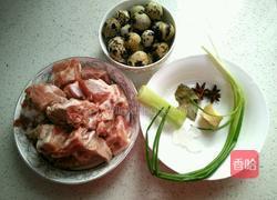 虎皮鹌鹑蛋烧排骨的做法图解1