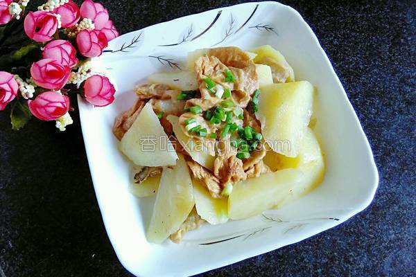 土豆烧油面筋