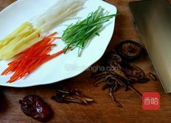 豆酱豉油蒸鲈鱼的做法图解1