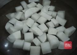 飞排炖白萝卜的做法图解3