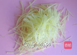 凉拌莴笋丝的做法图解2