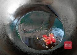 肉碎蒜香炒木耳的做法图解3