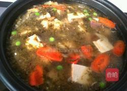 雪菜冬笋豆腐煲的做法图解5