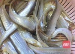 香煎凤尾鱼的做法图解2