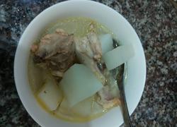 萝卜炖鸡汤