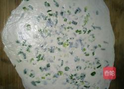 饺子皮葱香饼的做法图解9