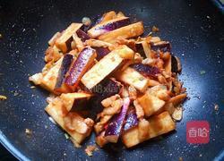 茄汁肉丝烧茄条的做法图解10