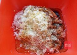 猪肉酸菜馅包子的做法图解8