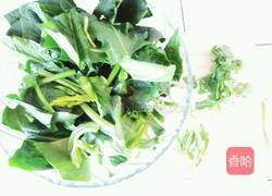 菠菜鸡蛋汤的做法图解1