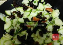 素炒西葫芦的做法图解3