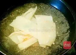 Illustration of how to make colorful pig skin jelly 4