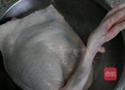 卤鸭的做法图解1