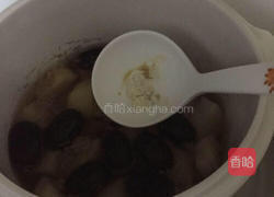 龙骨淮山汤的做法图解7