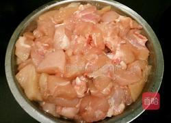 黄焖鸡的做法图解1