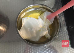 草莓(蓝莓)奶油戚风蛋糕(八寸)的做法图解9