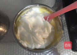 草莓(蓝莓)奶油戚风蛋糕(八寸)的做法图解10