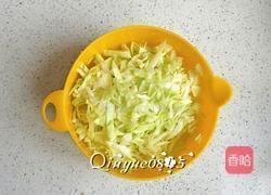 圆白菜炒粉丝的做法图解2