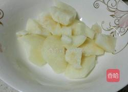 凤梨雪梨银耳羹的做法图解3
