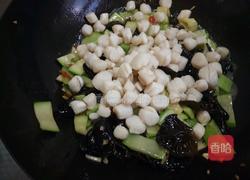 西葫木耳炒贝丁的做法图解14