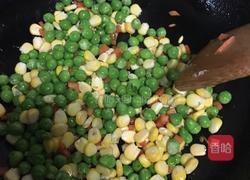 清炒豌豆玉米仁的做法图解7