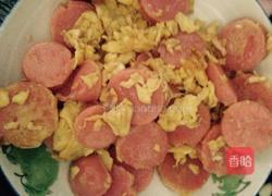 香肠炒蛋的做法图解2