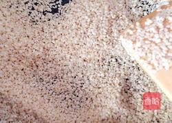 芝麻花生糖的做法图解2