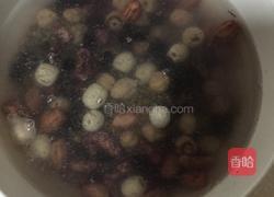 腊八粥的做法图解1