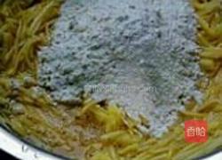 家常土豆饼的做法图解2