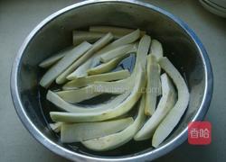 凉拌茄子的做法图解1