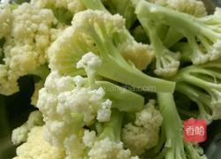 花菜炒大虾的做法图解3