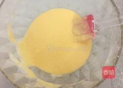 原味牛奶戚风蛋糕的做法图解3