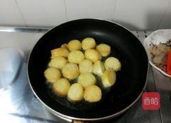 香菇焖口袋豆腐的做法图解3