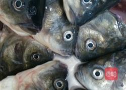 鱼头汤的做法图解1