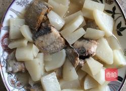 盘菜炖带鱼的做法图解3