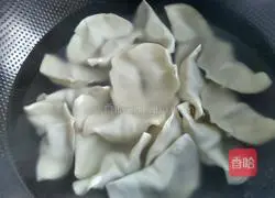 Illustration of how to make dumplings 7