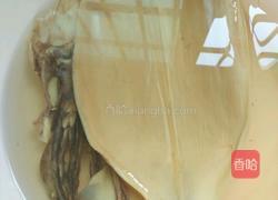 鱿鱼菜椒的做法图解1