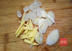 干红葡萄酒烧鸡翅根的做法图解2