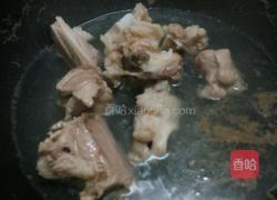 鲜笋骨头汤的做法图解3