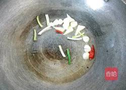 葱爆鱿鱼的做法图解3