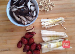 黄芪春笋乌鸡汤的做法图解5