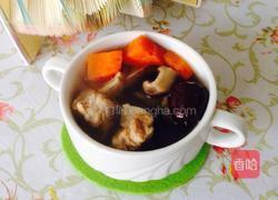 香菇胡萝卜排骨汤的做法图解11