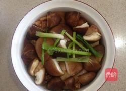 冬菇蒸鸡的做法图解2
