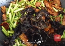 肉炒蒜苔木耳的做法图解8