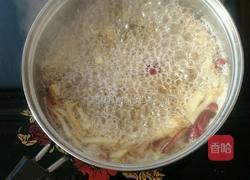 山楂红枣燕麦粥的做法图解2