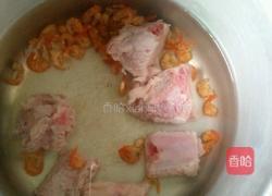 排骨虾仁粥的做法图解3