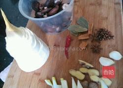 野鸡香菇烧冬笋的做法图解1